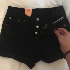 Levi’s wedgie fit 501 shorts
